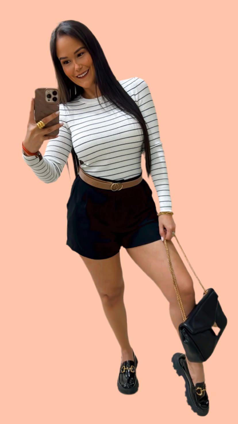 Sweater Blanco y Negro Rayas