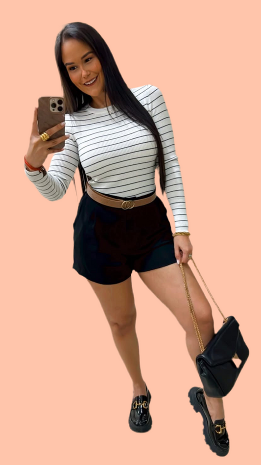 Sweater Blanco y Negro Rayas