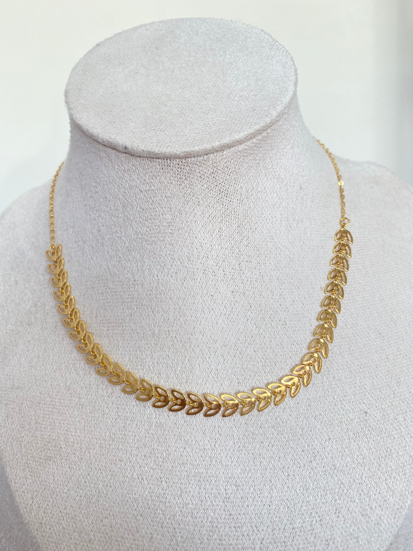 Choker Hojitas Dorado