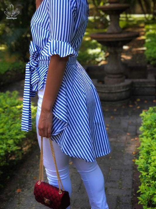 Blusa Blanca Rayas Celestes