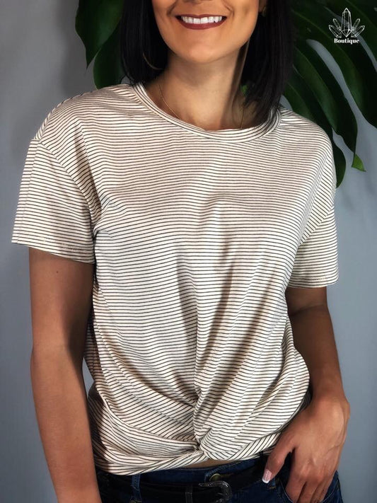Blusa Beige Manga Corta Rayas Negras