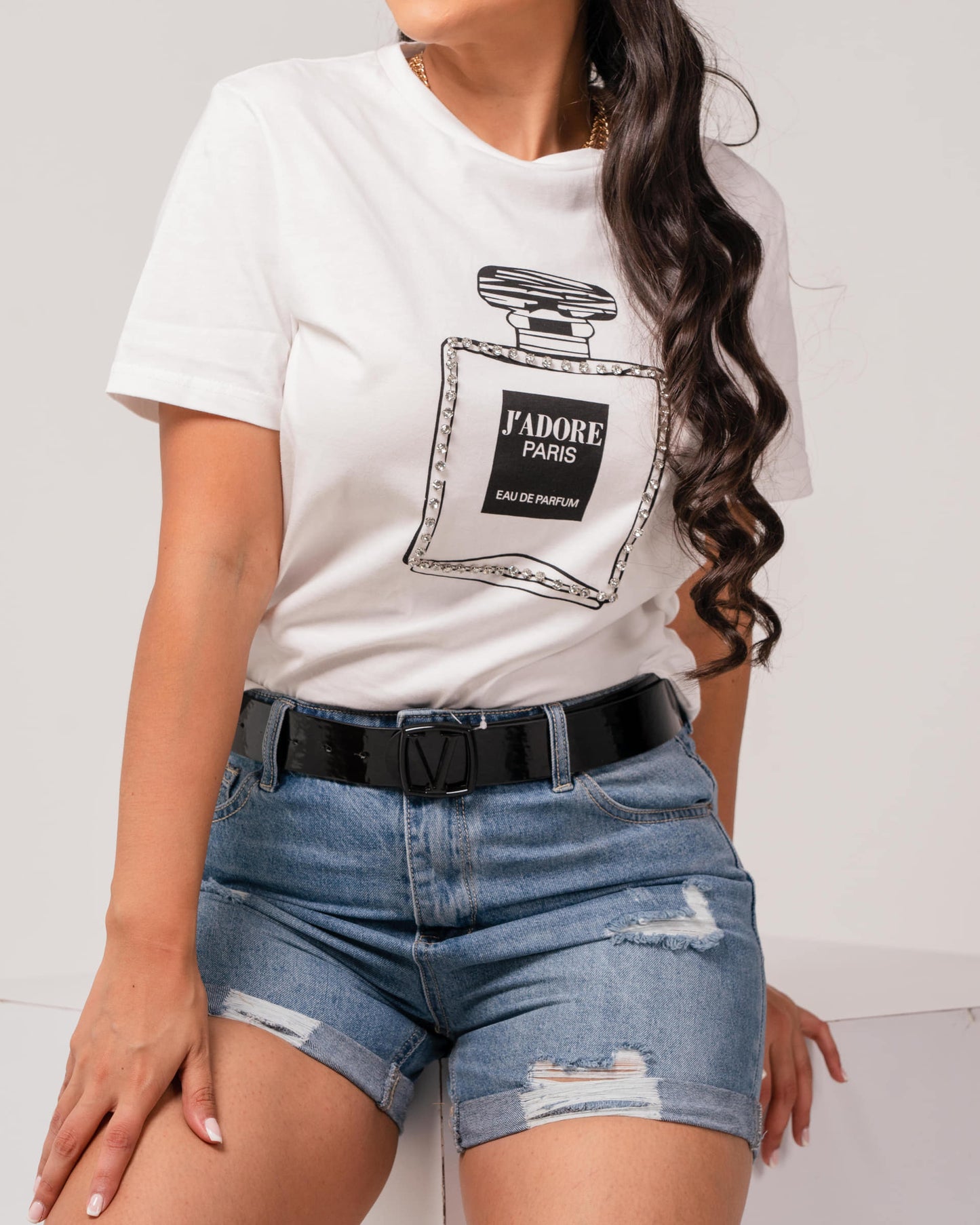 T-Shirt Blanca Figura Perfume