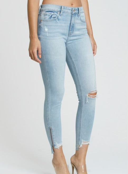 Pantalón Mezclilla Claro Zipper Ruedo