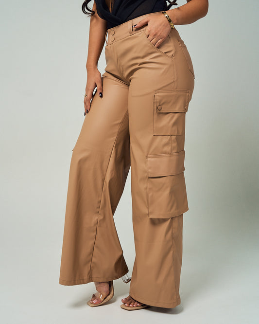 Pantalon Beige Cuerina Cargo