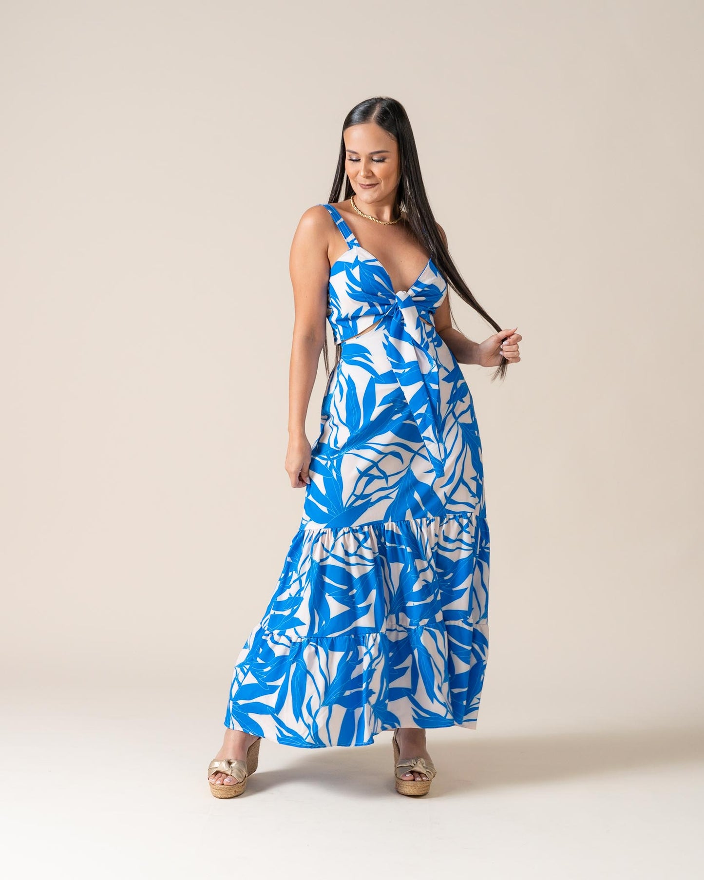 Conjunto Azul Rey Estampado Blanco Hueso Falda