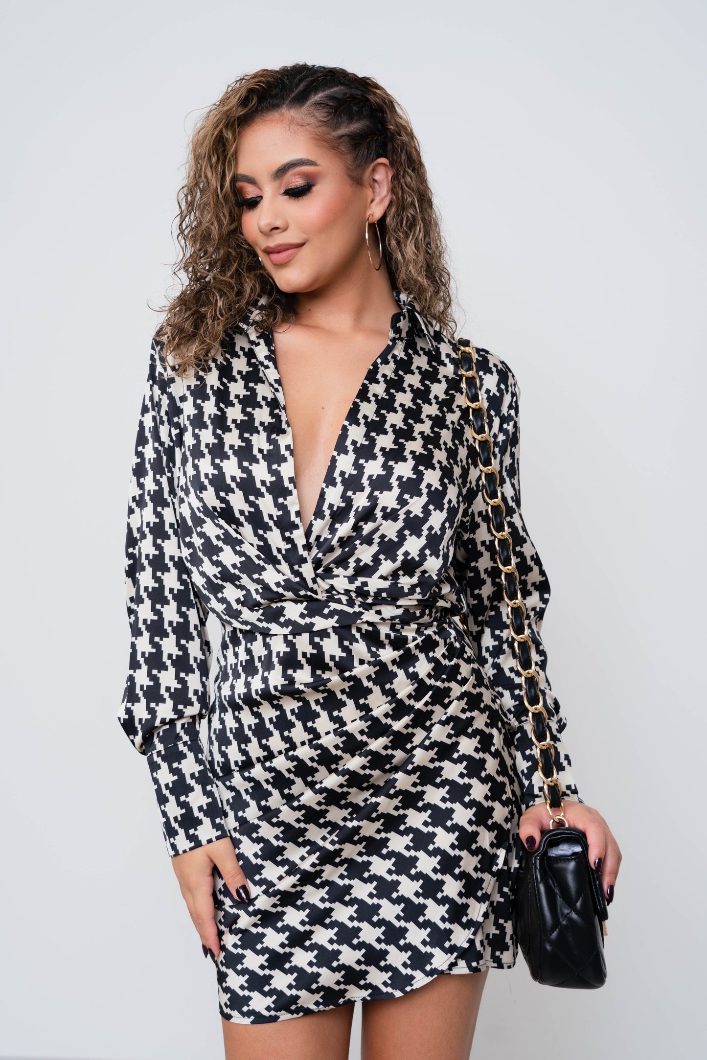 Vestido Estampado Pata de Gallo Corto