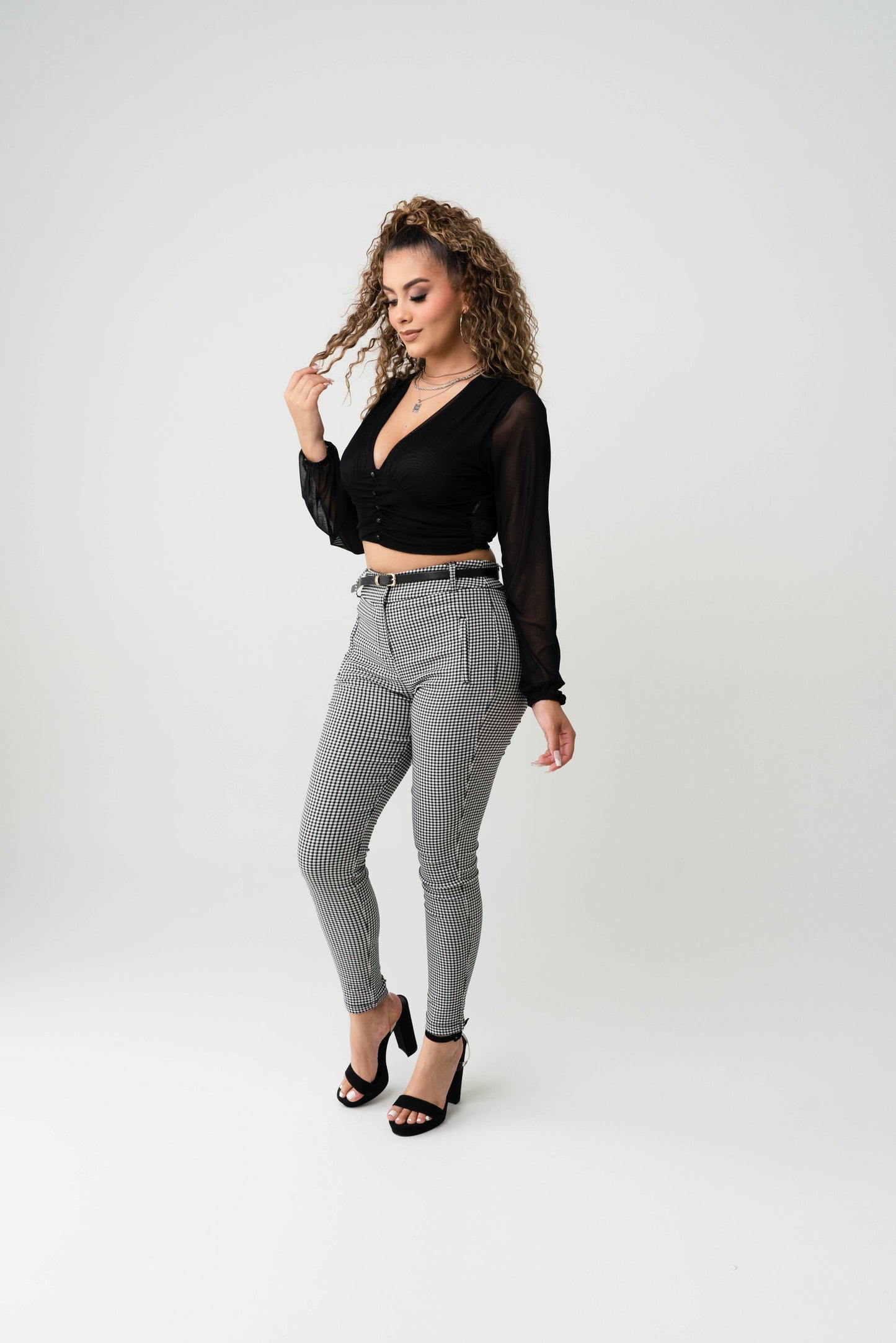 Crop Top Negro Manga Larga