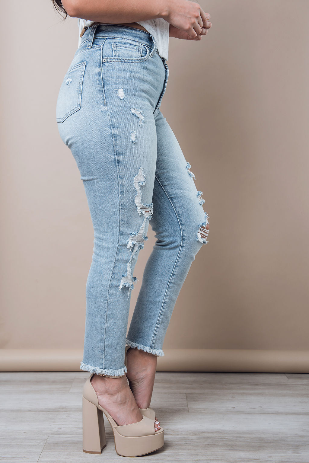 Pantalon Mezclilla Claro Roto