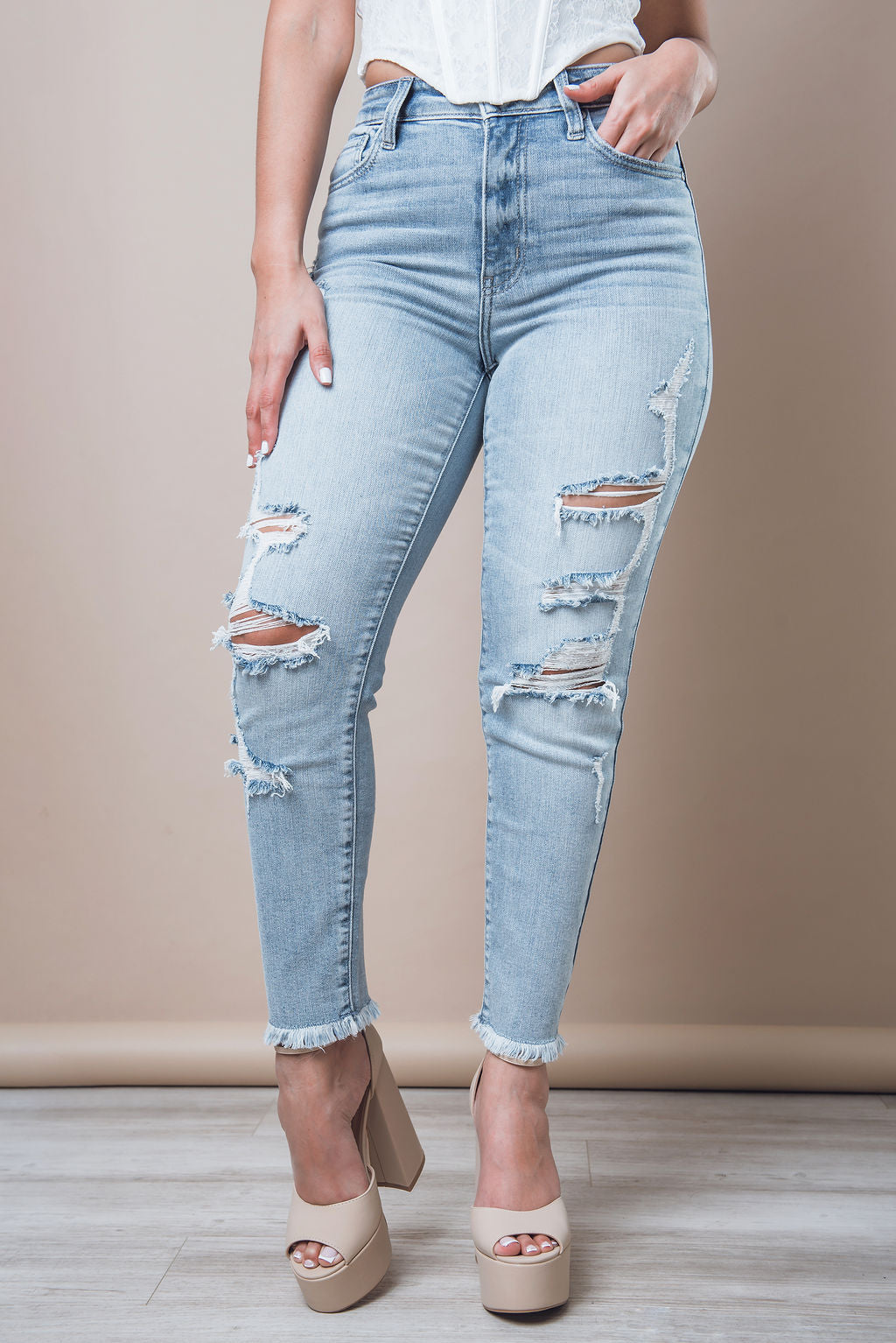 Pantalon Mezclilla Claro Roto