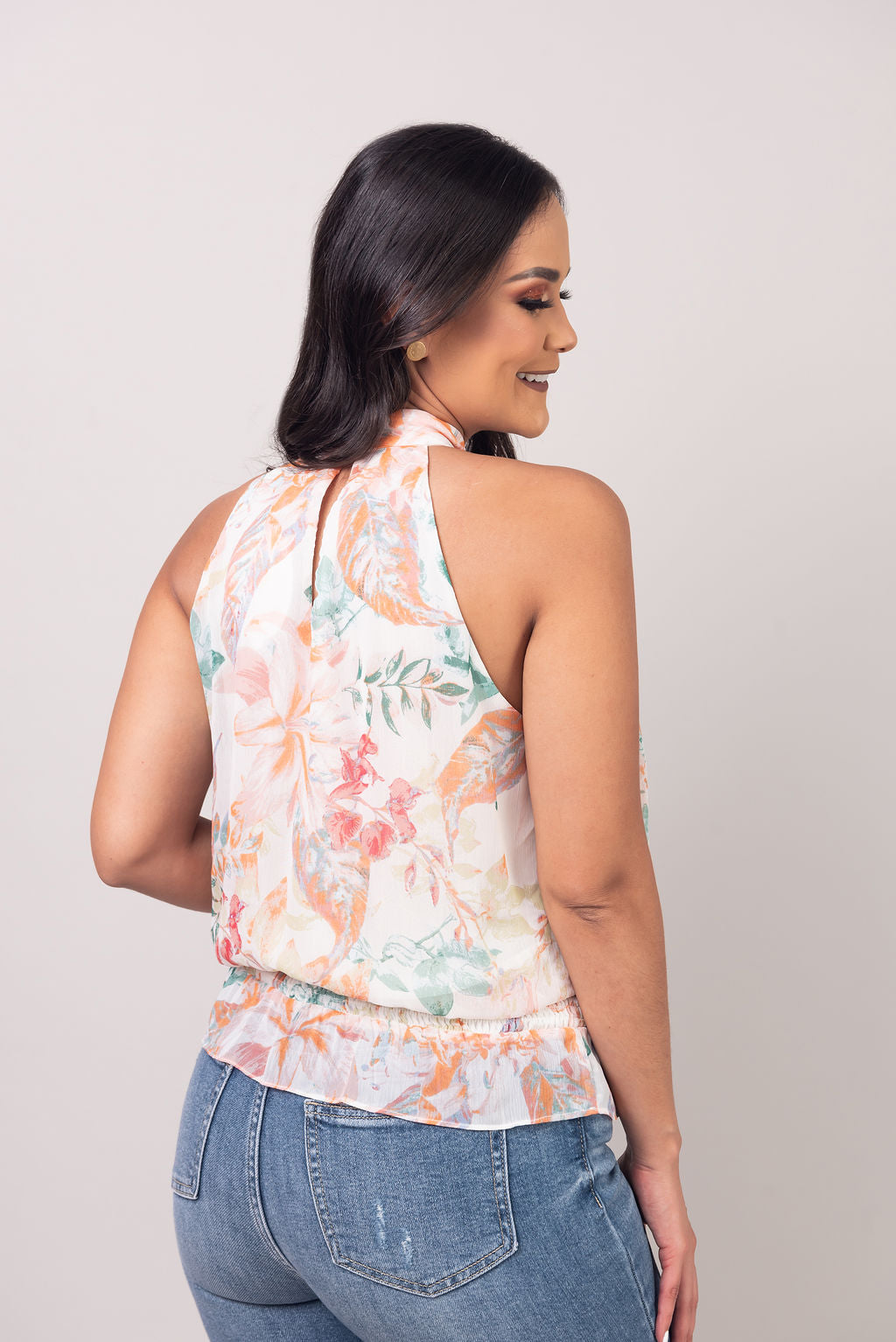 Blusa Estampada Cuello Alto Sin Mangas