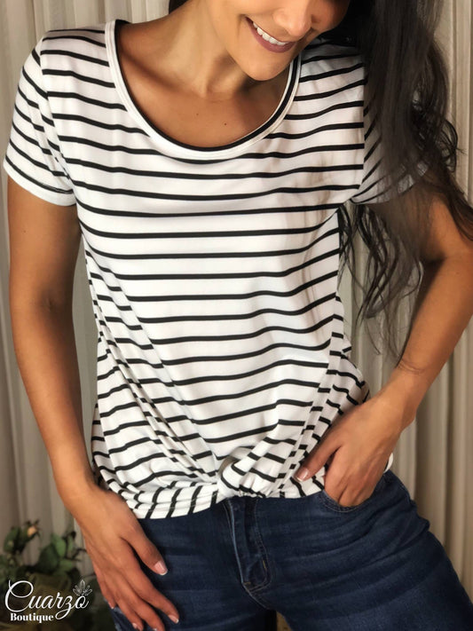 Blusa Blanca Manga Corta Rayas Azules