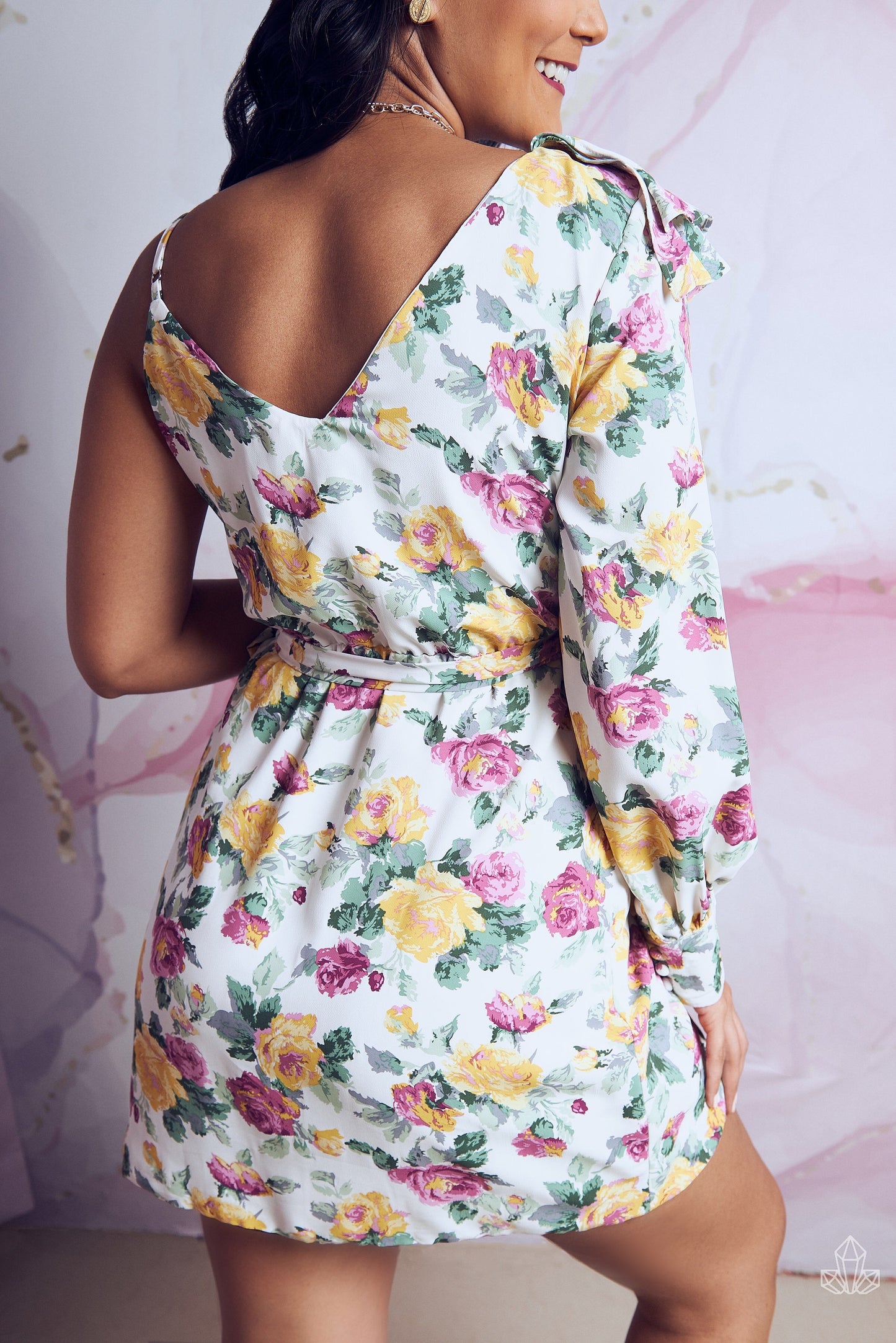 Vestido Blanco Una Manga Floreado