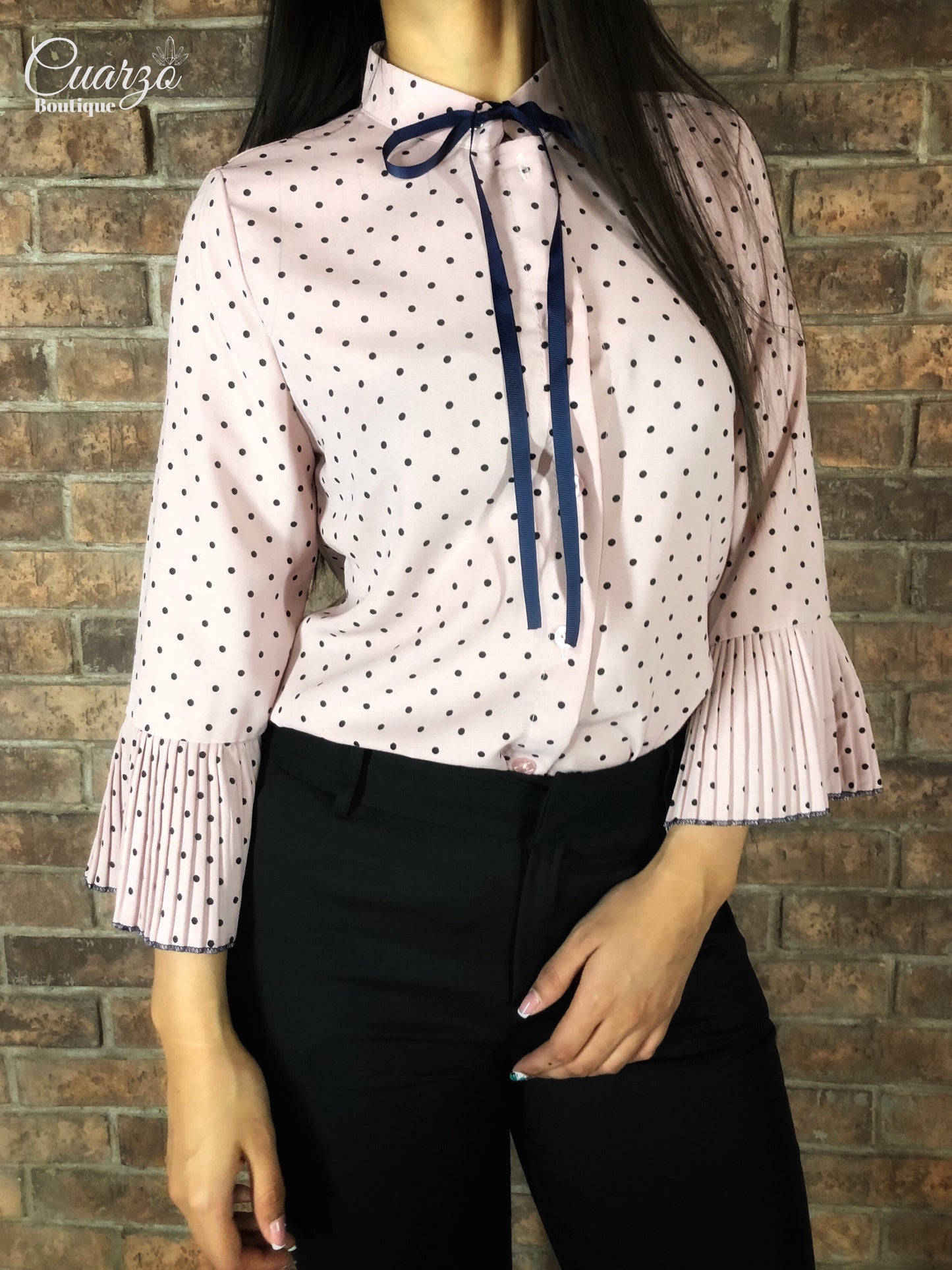Blusa Palo Rosa Manga Larga Puntos