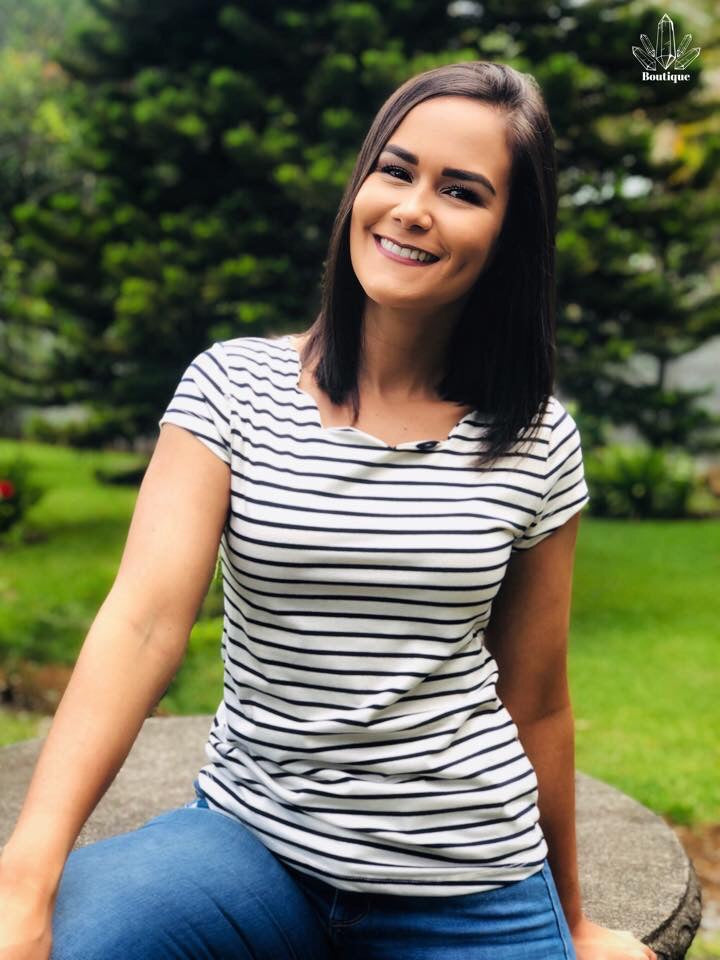 Blusa Beige Rayas Azules Manga Corta