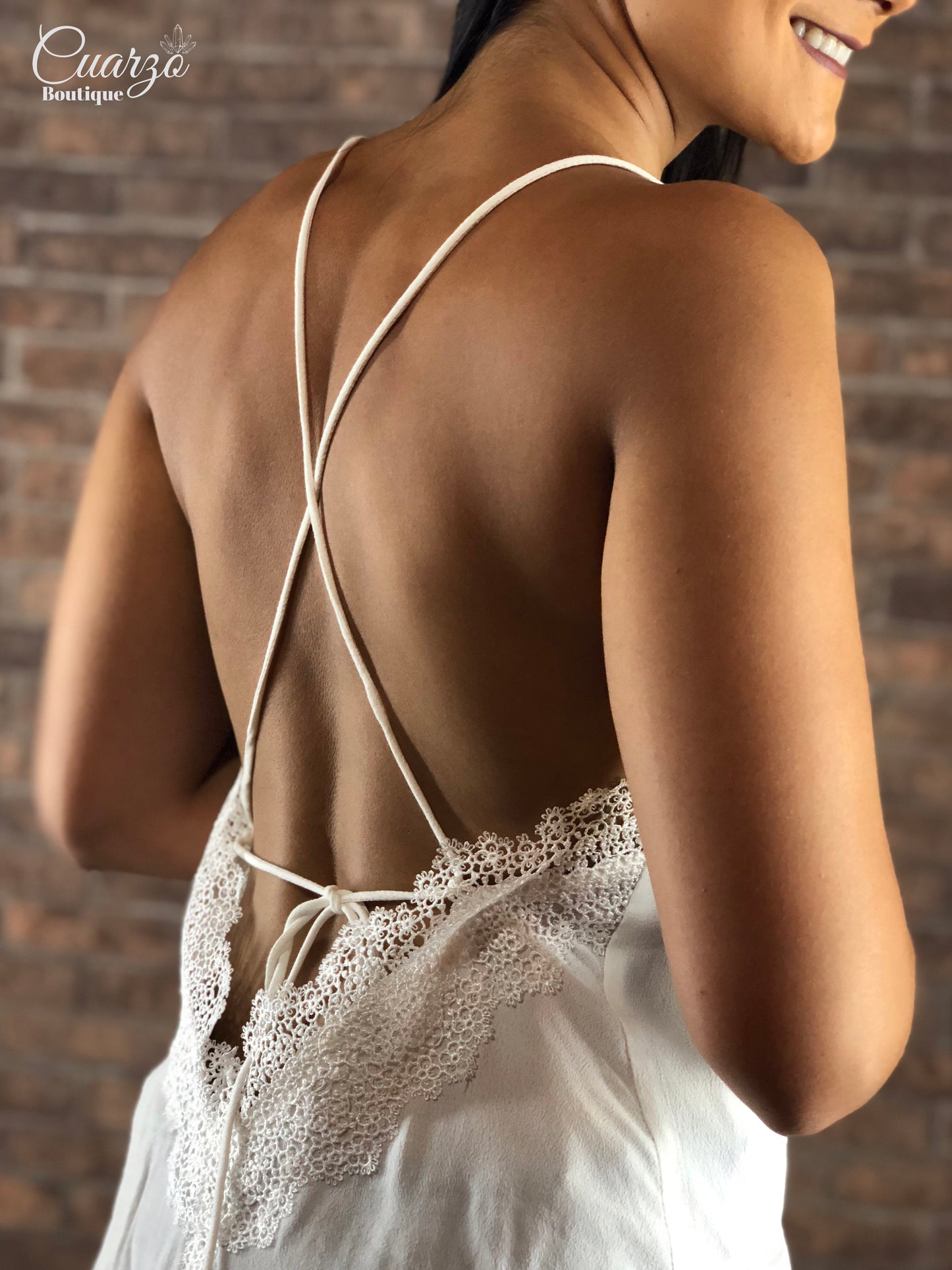 Blusa Blanca Tirantes Encaje Espalda